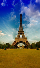 Paris, La Tour Eiffel. Tower view from Champs de Mars garden at