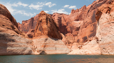 Fototapeta na wymiar Large Lake Powell Rock Formations