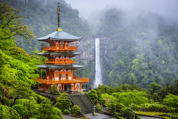 Zelfklevend Fotobehang Nachi, Japan at Kumano Nachi Taisha Shrine and Waterfall © SeanPavonePhoto