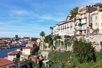 Obraz premium Quarter Ribeiro in old part of Porto, Portugal