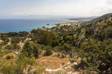 Fototapeta na wymiar Wybrzeże widok ze szlaku Afrodyty