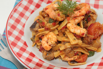 poêlée de tagliatelles au gambas