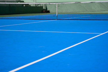 blue tennis court