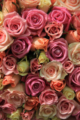Roses in different shades of pink, wedding arrangement