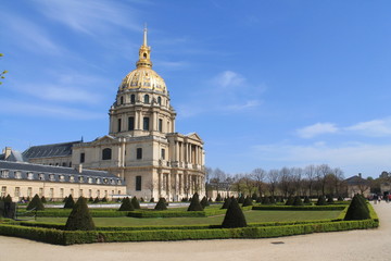Fototapeta na wymiar Cathédrale Saint Louis, Paris