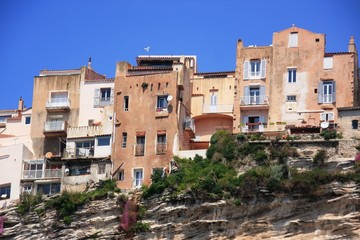 Fototapeta na wymiar maisons de Bonifacio