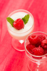 Raspberry Yoghurt
