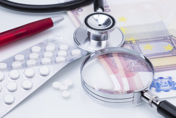 Lupe Tabletten Geld