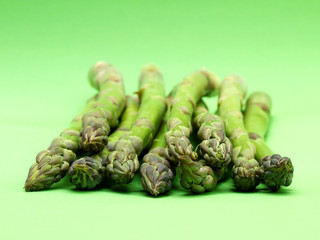 gr&uuml;ner Spargel