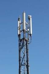 Three-sector mobile telephone base station