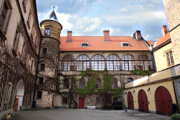 Fototapeta na wymiar Courtyard in Castle Hruba Skala, Czech Republic.