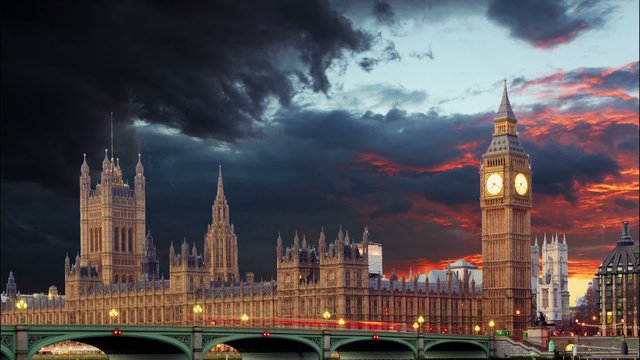 London - time lapse at sunset