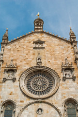 Obraz premium Duomo di Como, facciata guglie