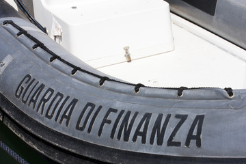 Gommone Guardia di Finanza