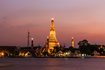Fototapeta premium Wat Arun in Thailand