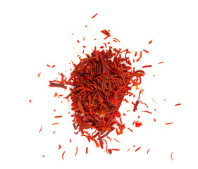 Naklejka premium pile of saffron isolated on white background