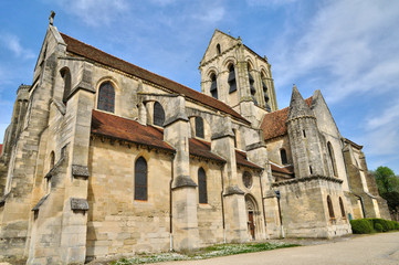 Fototapeta na wymiar France, the church of Auvers sur Oise