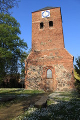 Fototapeta na wymiar Dorfkirche von Radewege im Havelland
