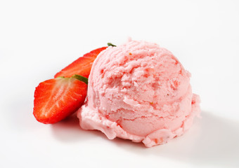 Strawberry ice cream
