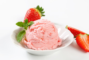 Strawberry ice cream