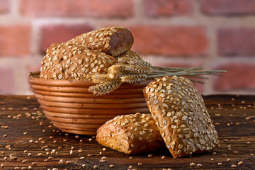 Bułki z ziarnami