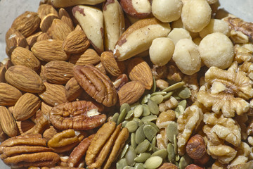 Raw and Organic Mixed Nuts