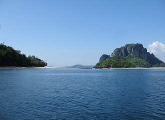 Link beach between two islands