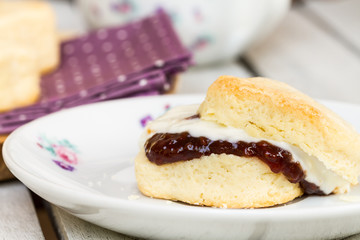 bear shape scone and jam