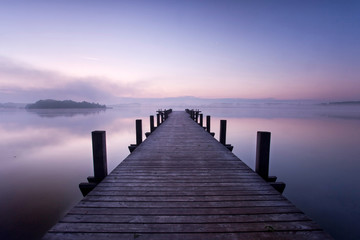 Obrazy na Plexi  fioletowe chmury nad jeziorem