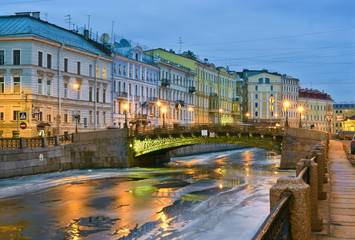 Naklejka premium Winter thaws. Moika River Embankment. St. Petersburg, Russia