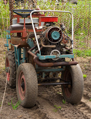 Obraz premium Vintage Tractor, Ready for Seeding.
