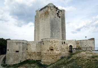 Fototapeta na wymiar Castillo de Iscar in Valladolid province