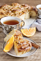 Orange bun cake