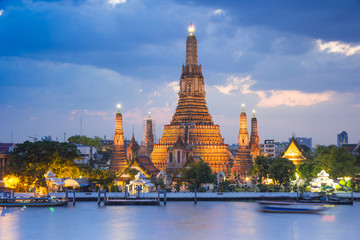 Naklejka premium Świątynia Wat Arun, bangkok, tajlandia