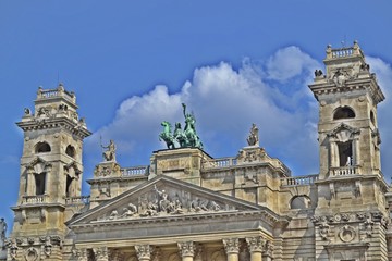 Fototapeta na wymiar Fassade des Ethnografischen Museums in Budapest