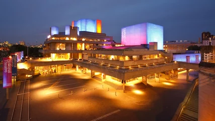 National Theater in London. © milangonda