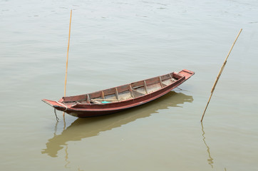 Fototapeta na wymiar boat on river