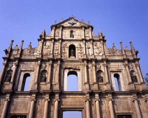 Fototapeta na wymiar Ruiny katedry Świętego Pawła