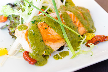 Grill salmon