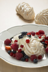 Meringues with fresh berries