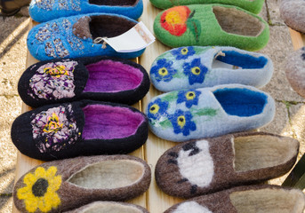 color eco felt feminine indoor slipper on market