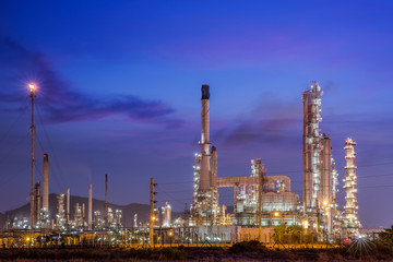 Naklejka premium Oil refinery