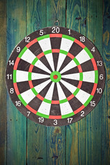 dart in centre 