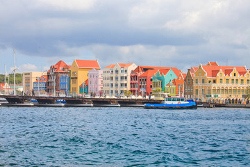 Obraz premium Colorful colonial houses in Willemstad, Curacao