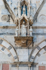 Particolare scultoreo guglia, Chiesa di S. Maria Spina, Pisa