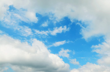 Obraz premium white clouds in the sky