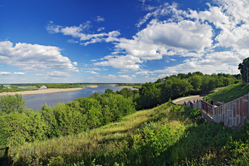 Fototapeta na wymiar View of the Vyatka River from the high bank in Kirov