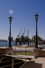 Hafen von Tarragona &ndash; alte Kr&auml;ne