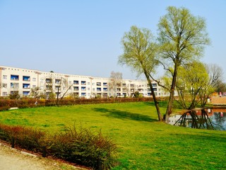 Hufeisensiedlung mit Grünanlage