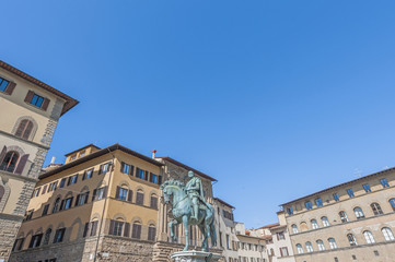 Fototapeta na wymiar Còsimo di Giovanni degli Mèdici statue in Florence, Italy
